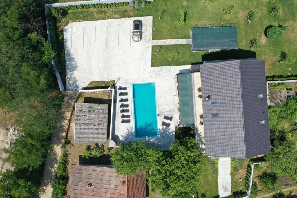 Plavi Resort Vinci Екстер'єр фото